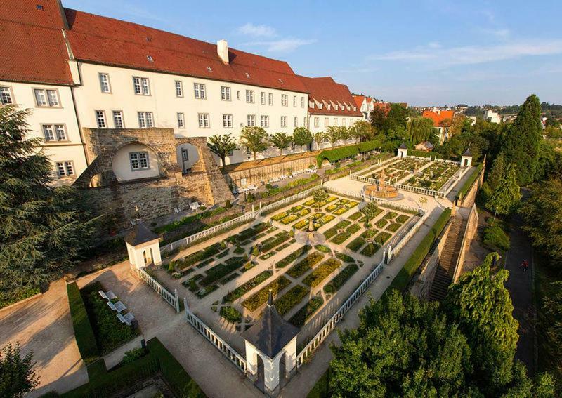 Schlosshotel Hoefingen Leonberg Exterior photo